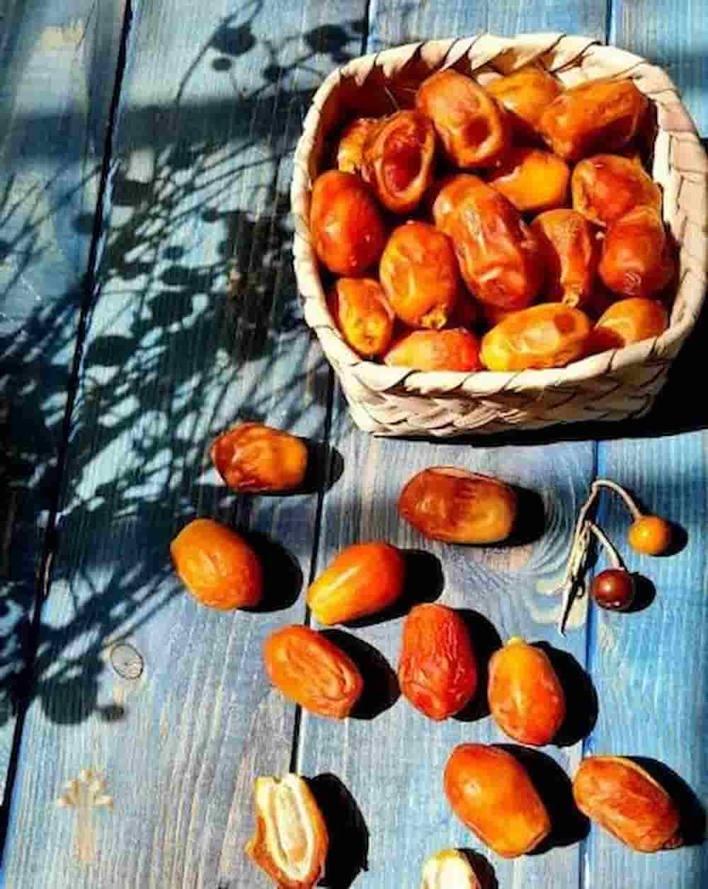 خرما زاهدی اعلا محصول منتخب بهترین نخلستان ها